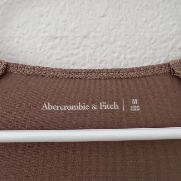 Abercrombie & Fitch - Soft Brown Cowl Neck Bodysuit - Picture 6 of 7